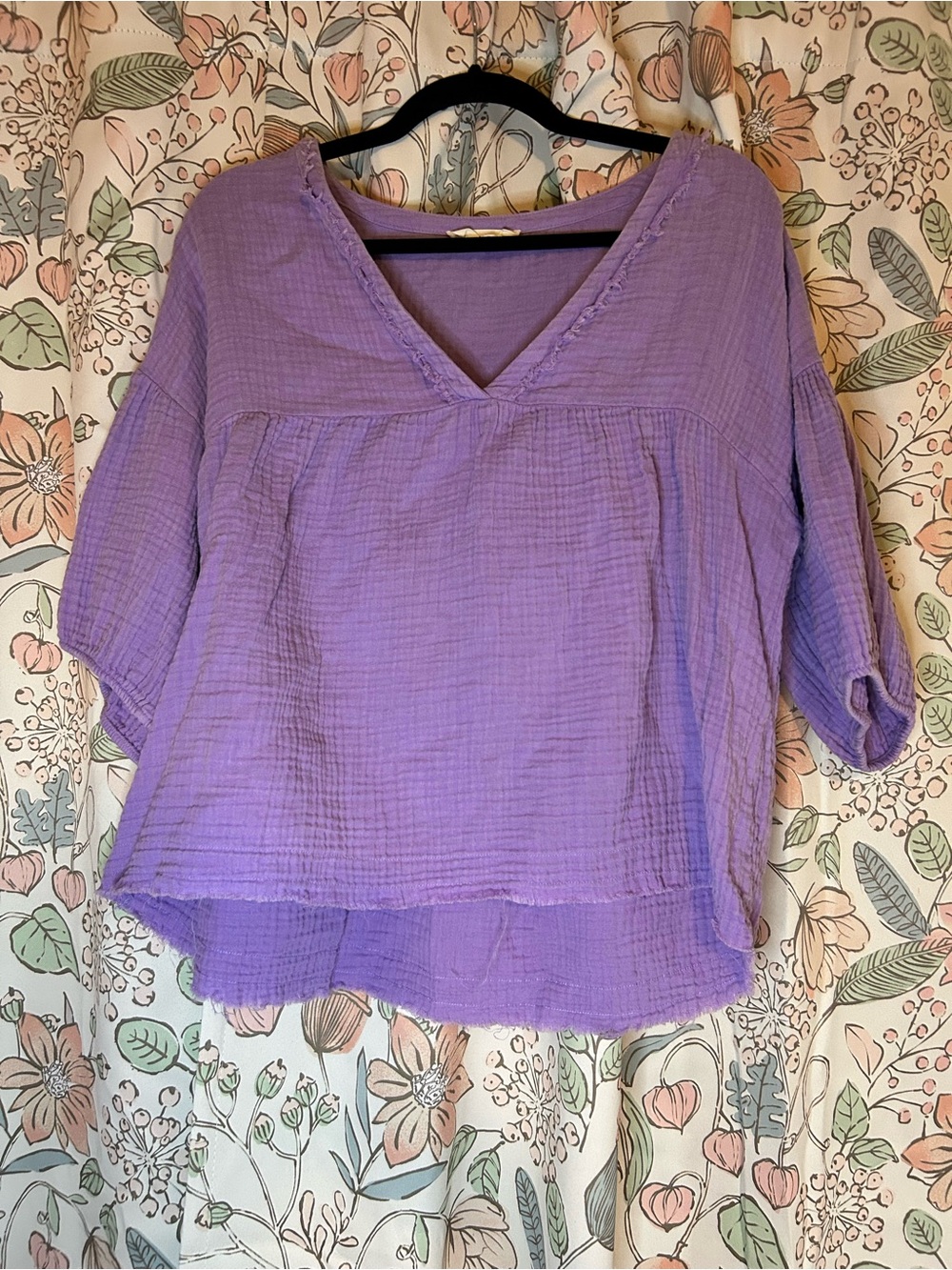 Women's Lavender Linen V-Neck Top - Lightweight Shirt